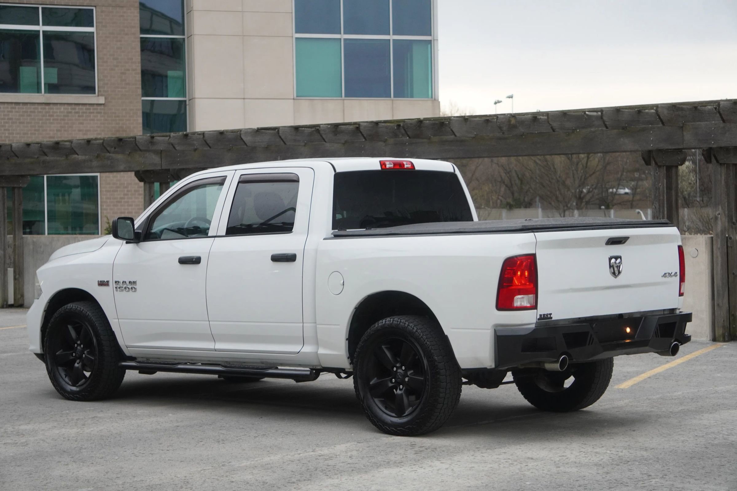 Used 2016 RAM 1500 Express AWD/4WD image 22
