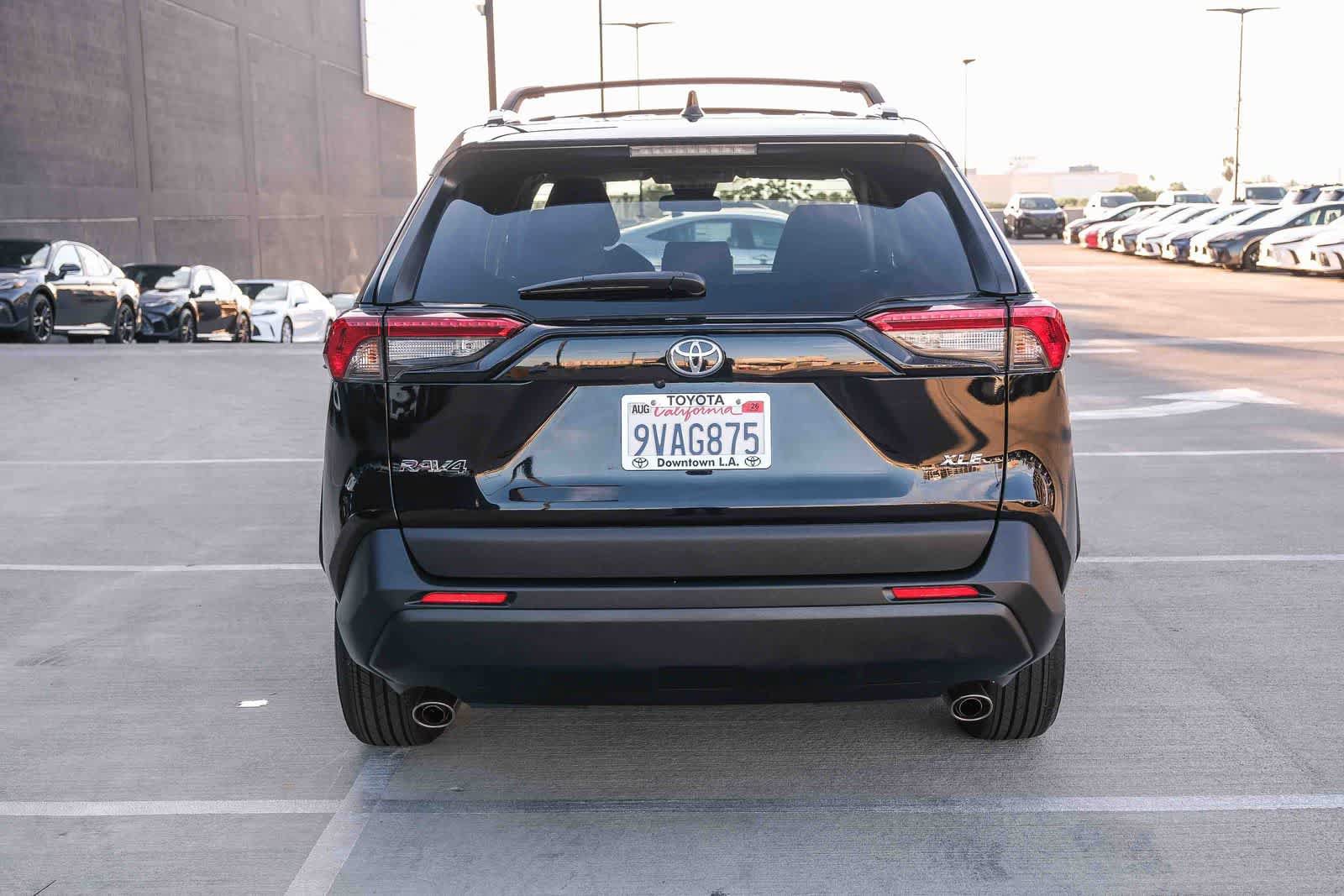 Certified 2025 Toyota RAV4 XLE FWD image 5