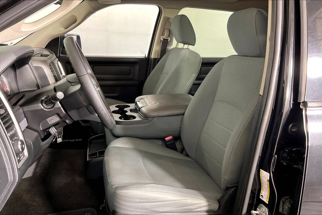 Used 2016 RAM 1500 Express w/ Black Ram 1500 Express Group RWD image 30