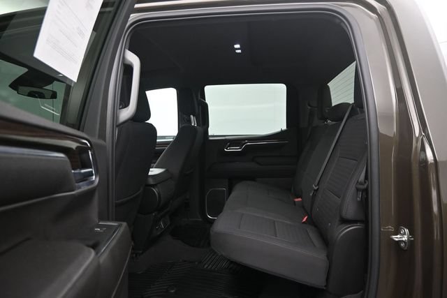 Used 2023 Chevrolet Silverado 1500 LT AWD/4WD image 11