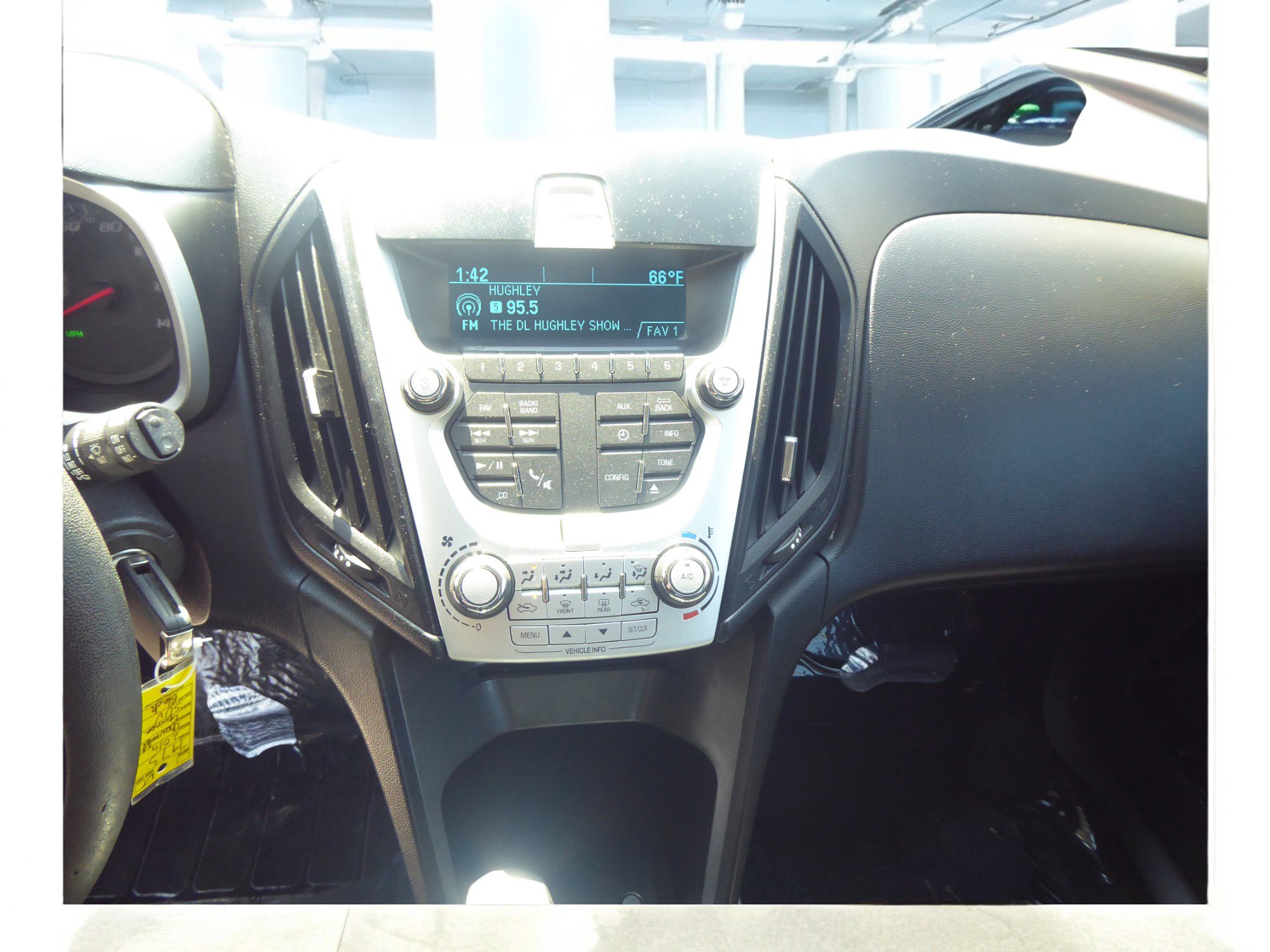 Used 2014 Chevrolet Equinox LS image 14