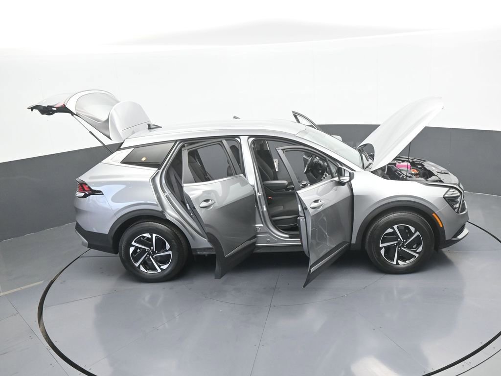 Used 2025 Kia Sportage LX image 61