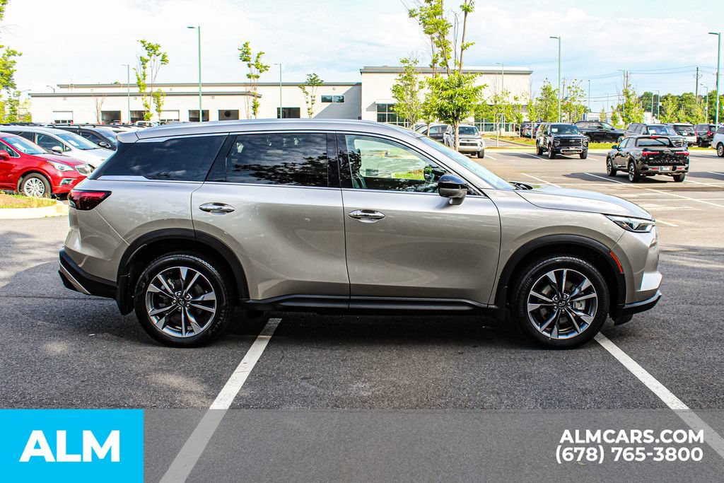 Used 2023 INFINITI QX60 Luxe w/ Cargo Package FWD image 8