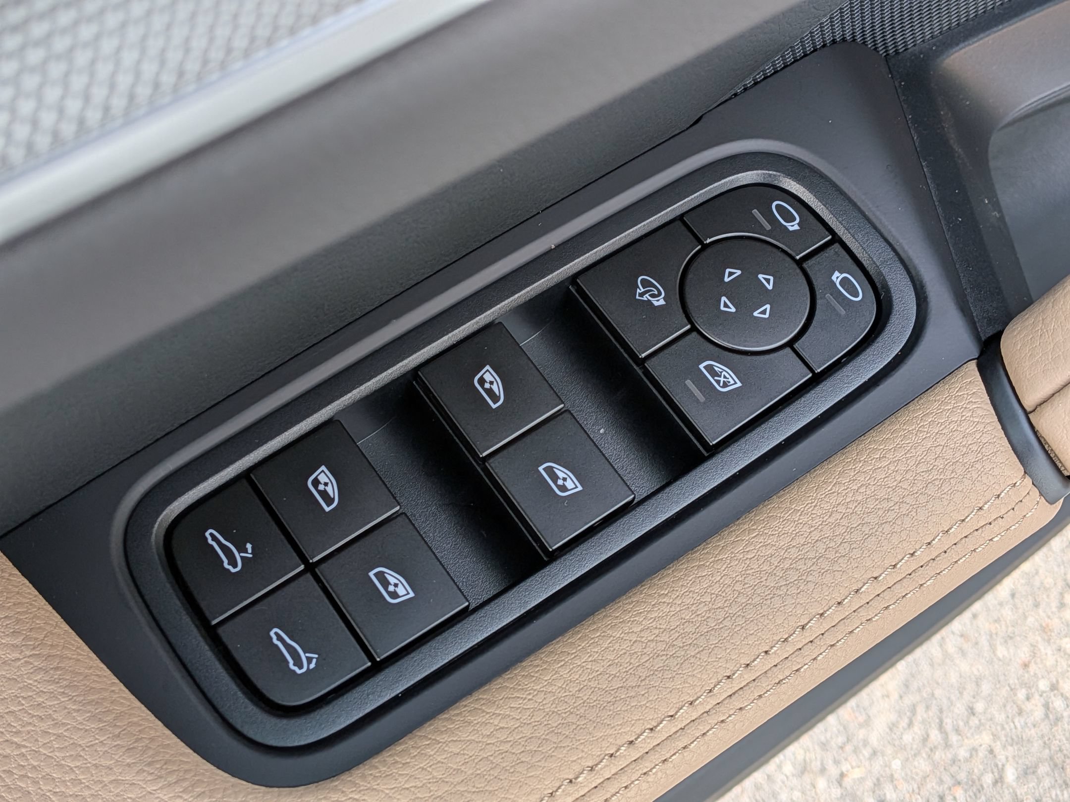 New 2026 Porsche Cayenne AWD/4WD image 24