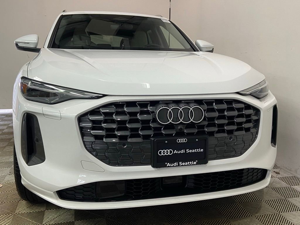 New 2025 Audi Q5 Prestige image 2