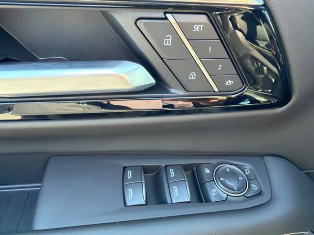 New 2027 Chevrolet Tahoe Premier w/ Sun And Tow Package AWD/4WD image 17