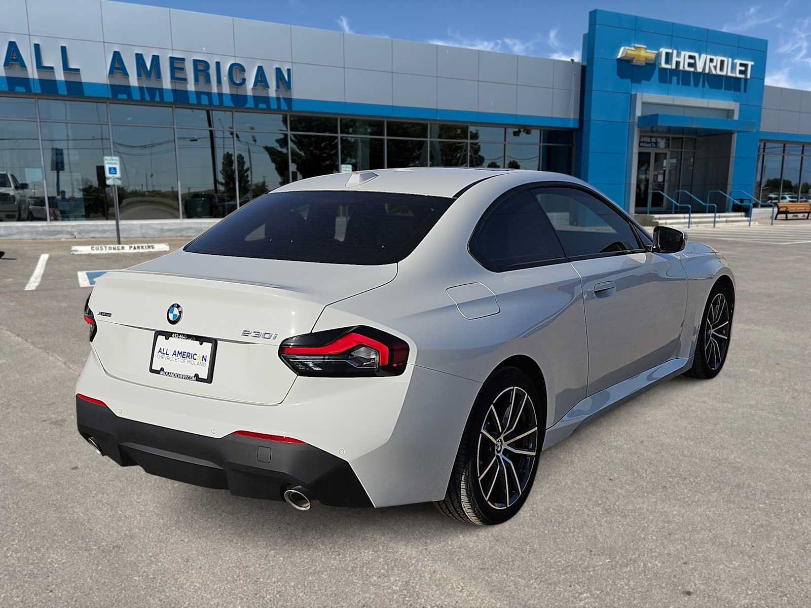 Used 2024 BMW 230i xDrive Coupe w/ Convenience Package AWD/4WD image 8