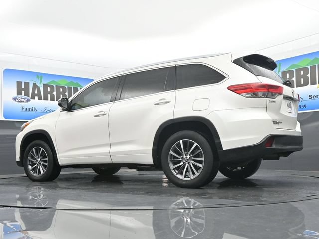 Used 2018 Toyota Highlander XLE FWD image 21