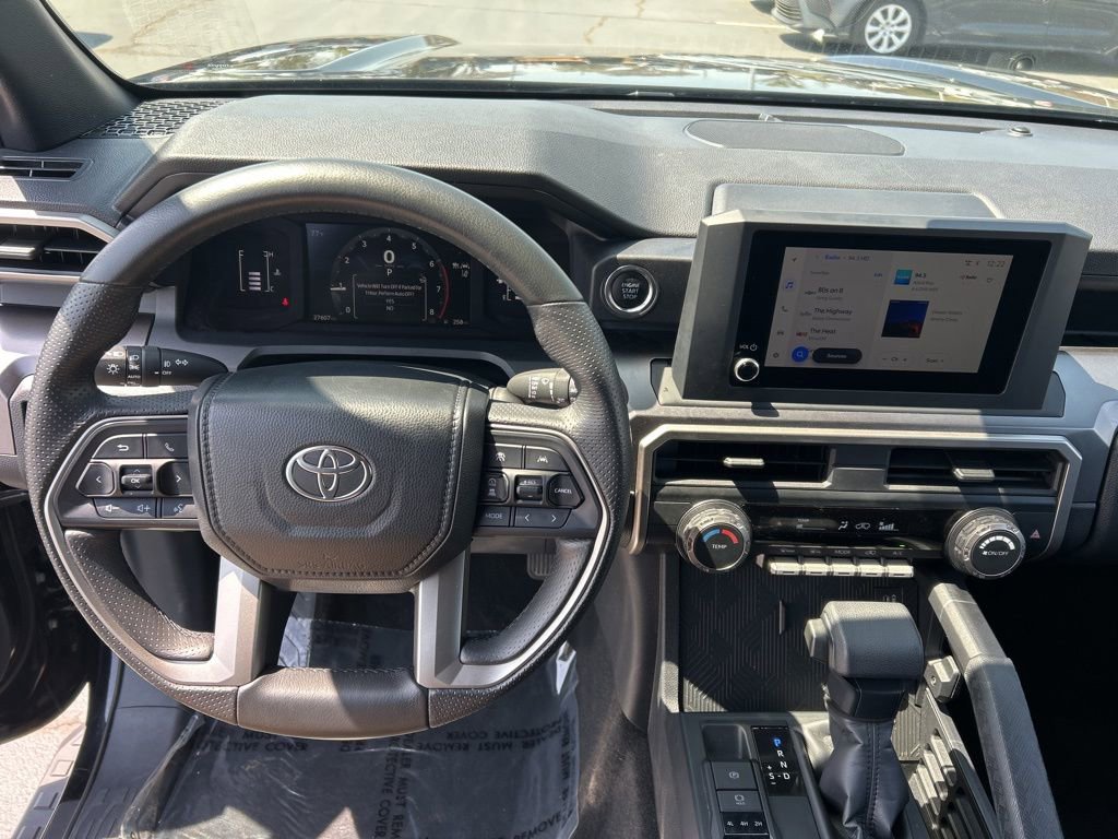 Used 2025 Toyota 4Runner SR5 image 5
