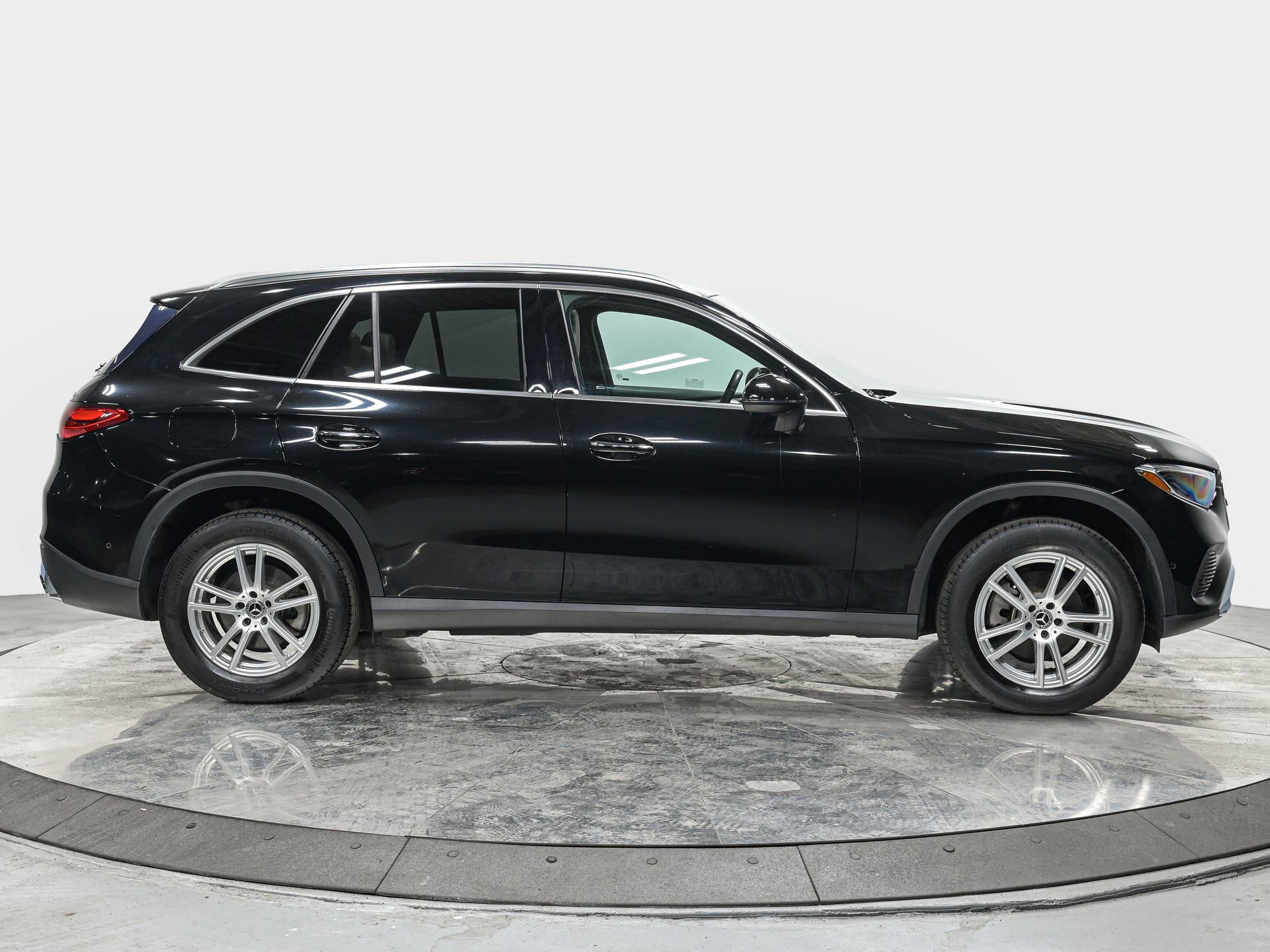 Used 2023 Mercedes-Benz GLC 300 4MATIC image 8