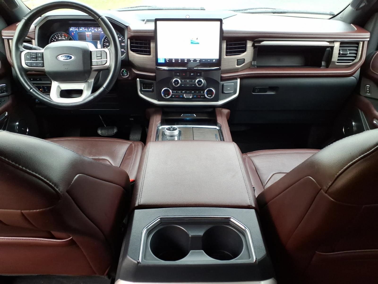 Used 2024 Ford Expedition Max Limited AWD/4WD image 32