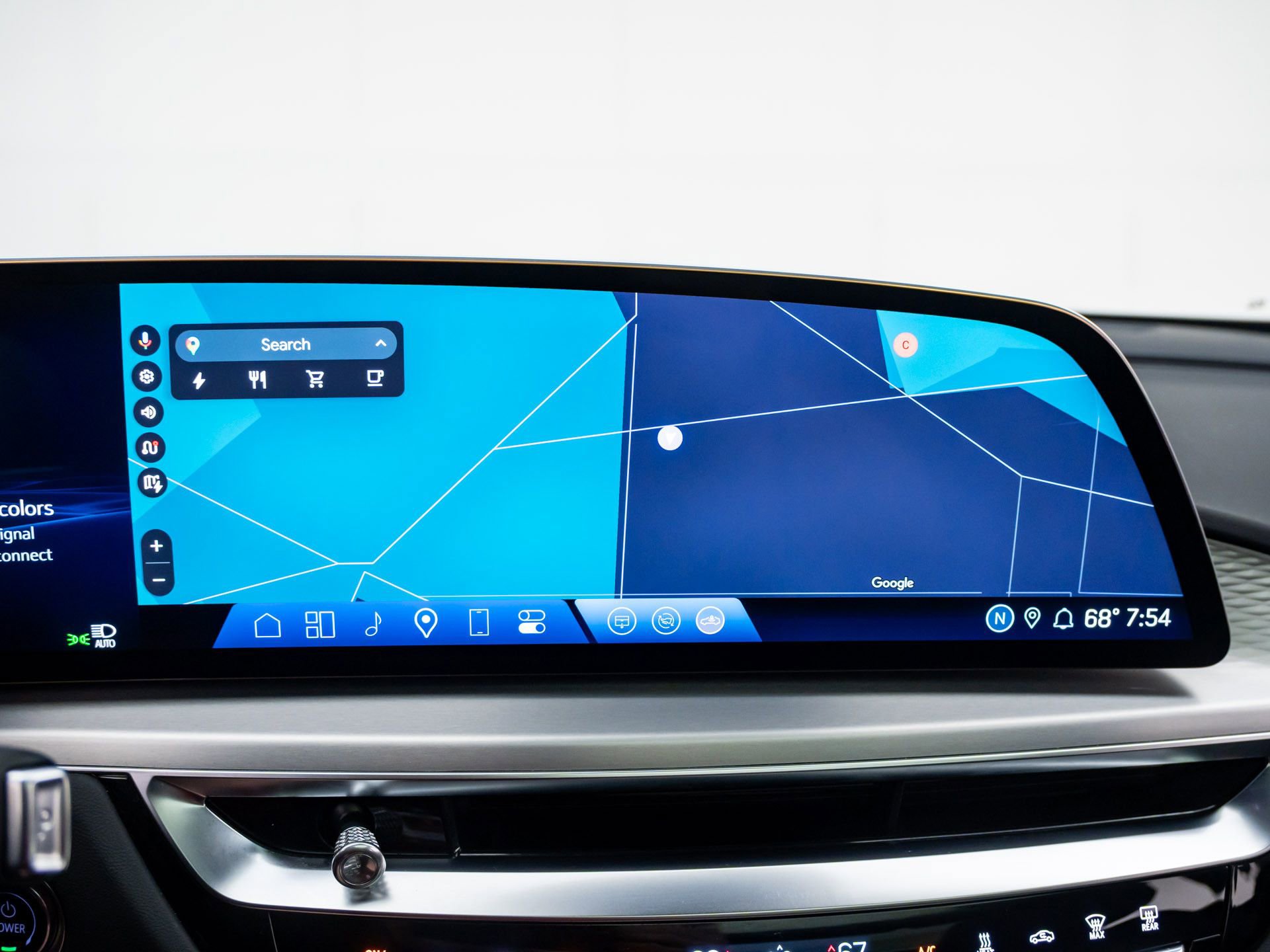 Used 2025 Cadillac Lyriq Luxury w/ LPO, Floor Liner Package image 31