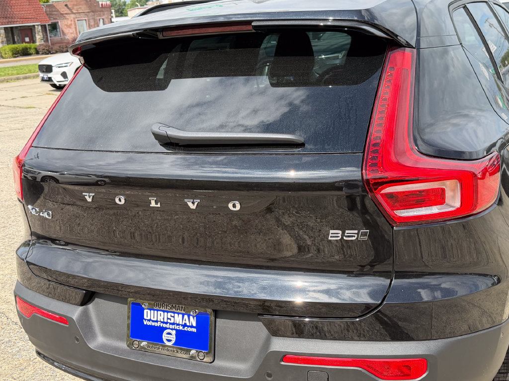 New 2026 Volvo XC40 B5 Ultra w/ Protection Package Premier AWD/4WD image 5