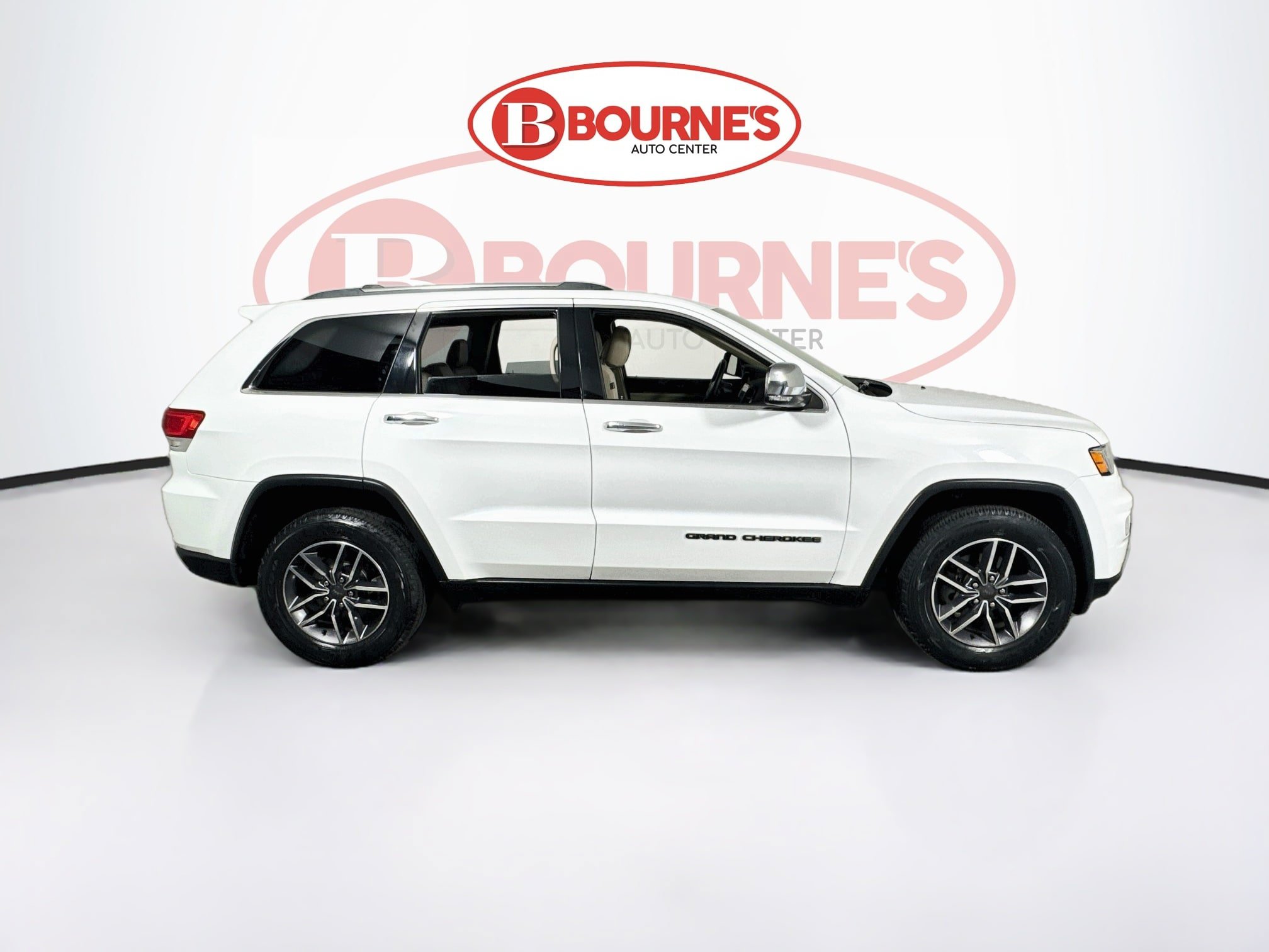 Used 2019 Jeep Grand Cherokee Limited AWD/4WD image 11