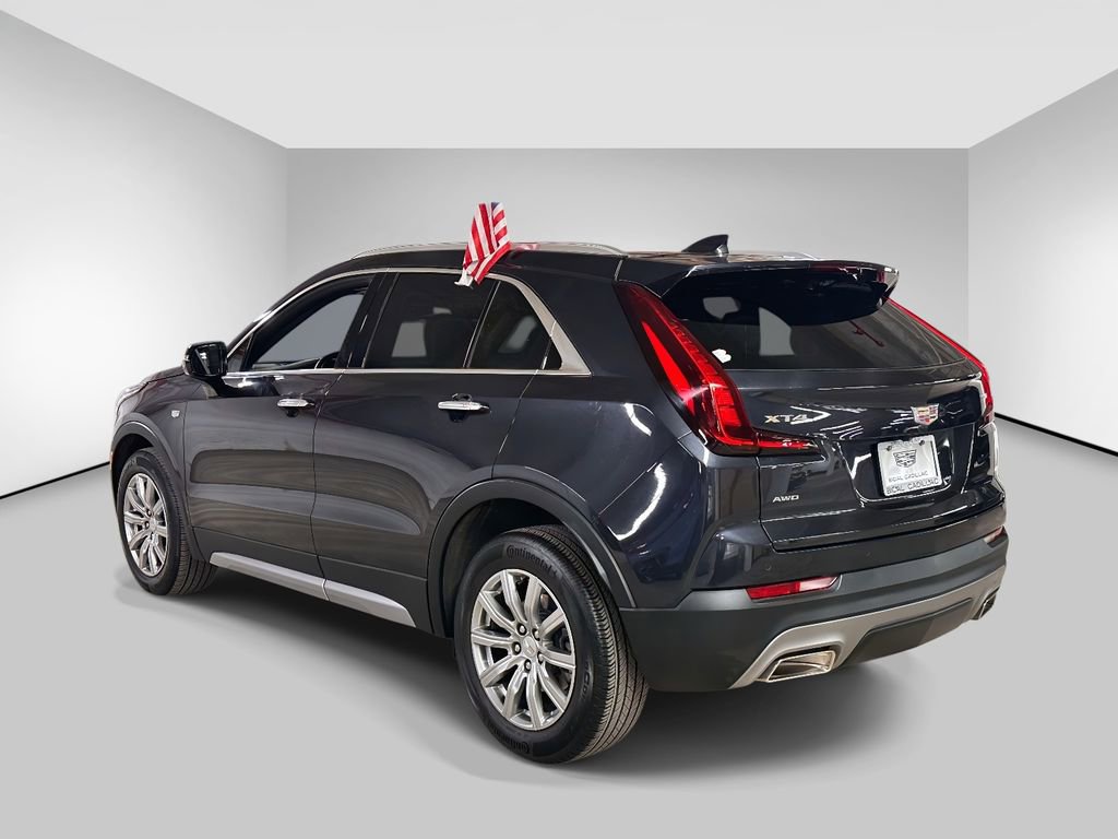 Used 2023 Cadillac XT4 Premium Luxury image 3