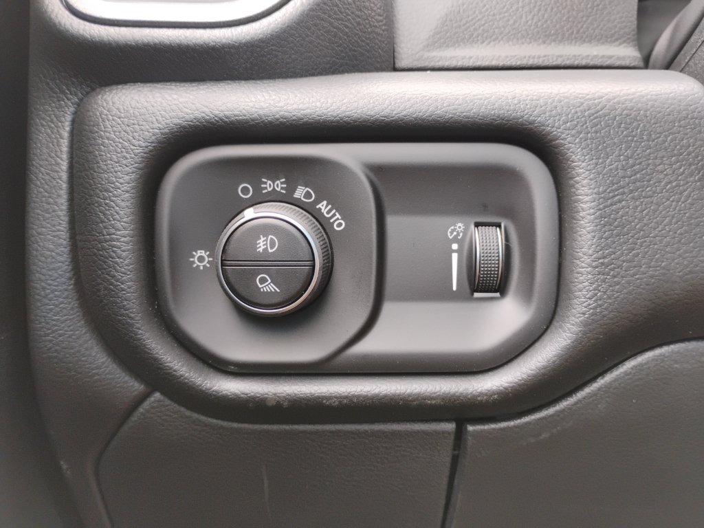 New 2026 RAM 3500 Tradesman w/ Chrome Appearance Group A AWD/4WD image 34