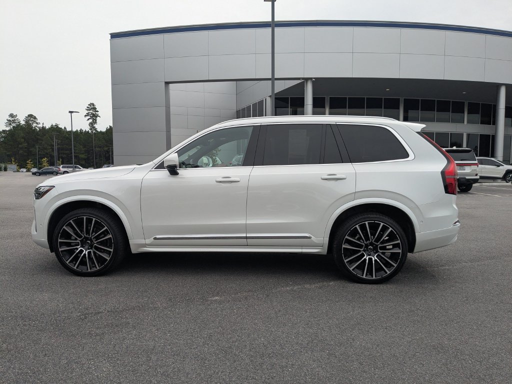 Used 2025 Volvo XC90 B6 Ultra AWD/4WD image 7