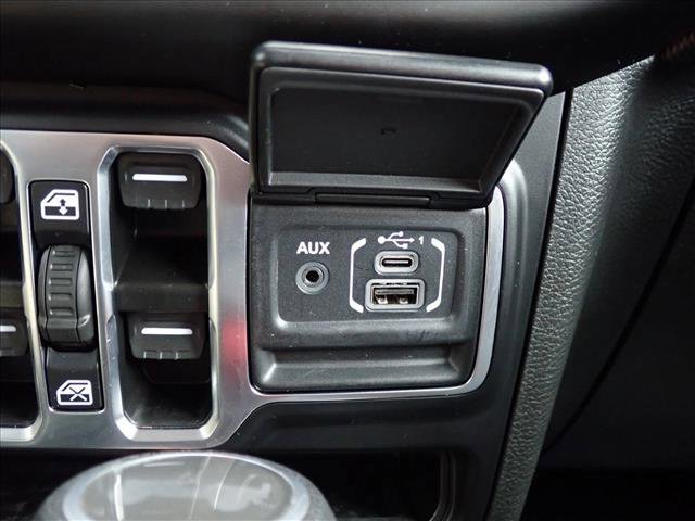 Used 2023 Jeep Wrangler Unlimited w/ Cold Weather Group AWD/4WD image 20