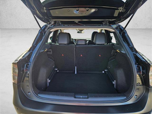 Used 2025 Nissan Kicks SR FWD image 6