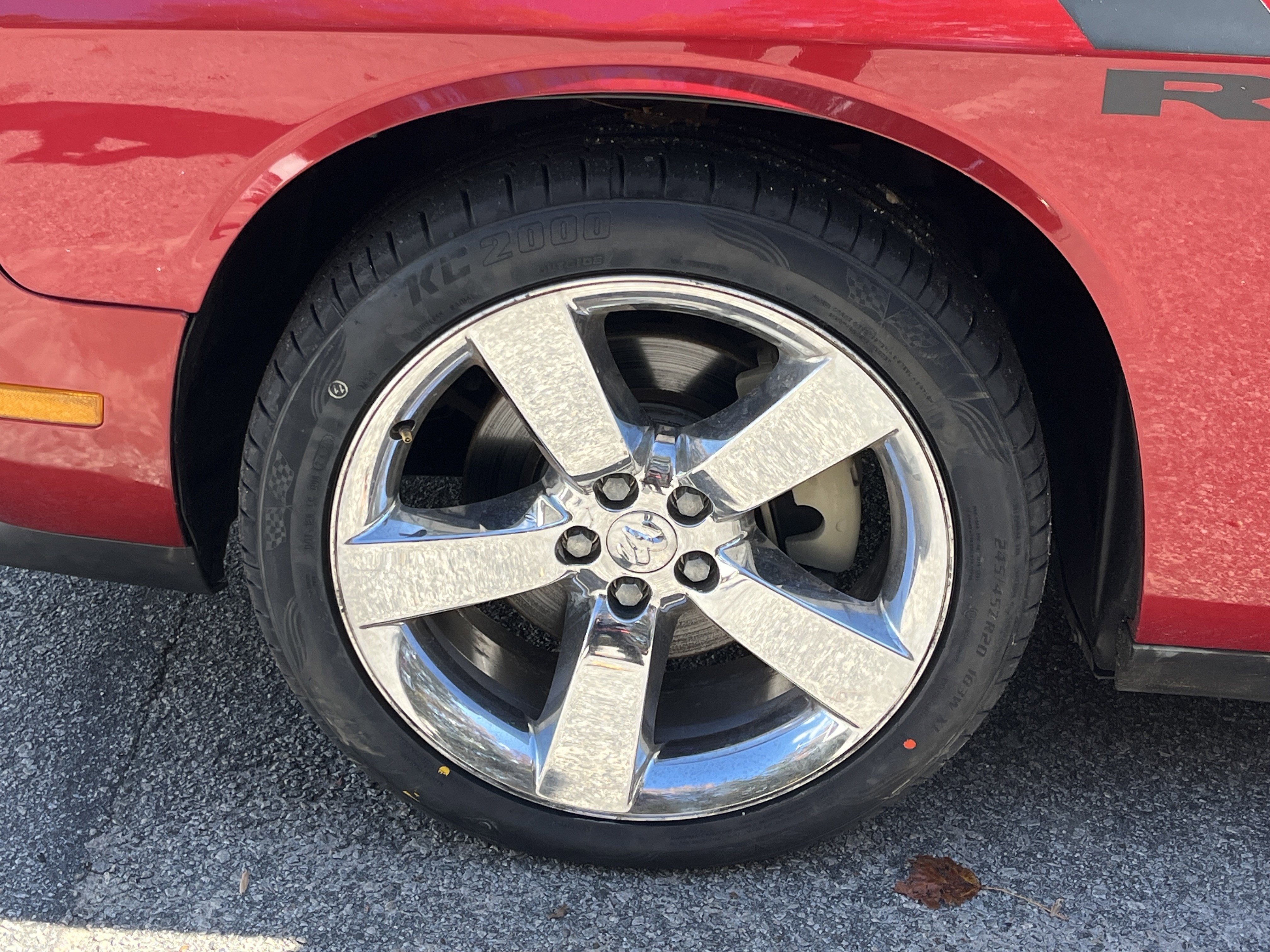 Used 2010 Dodge Challenger R/T image 24