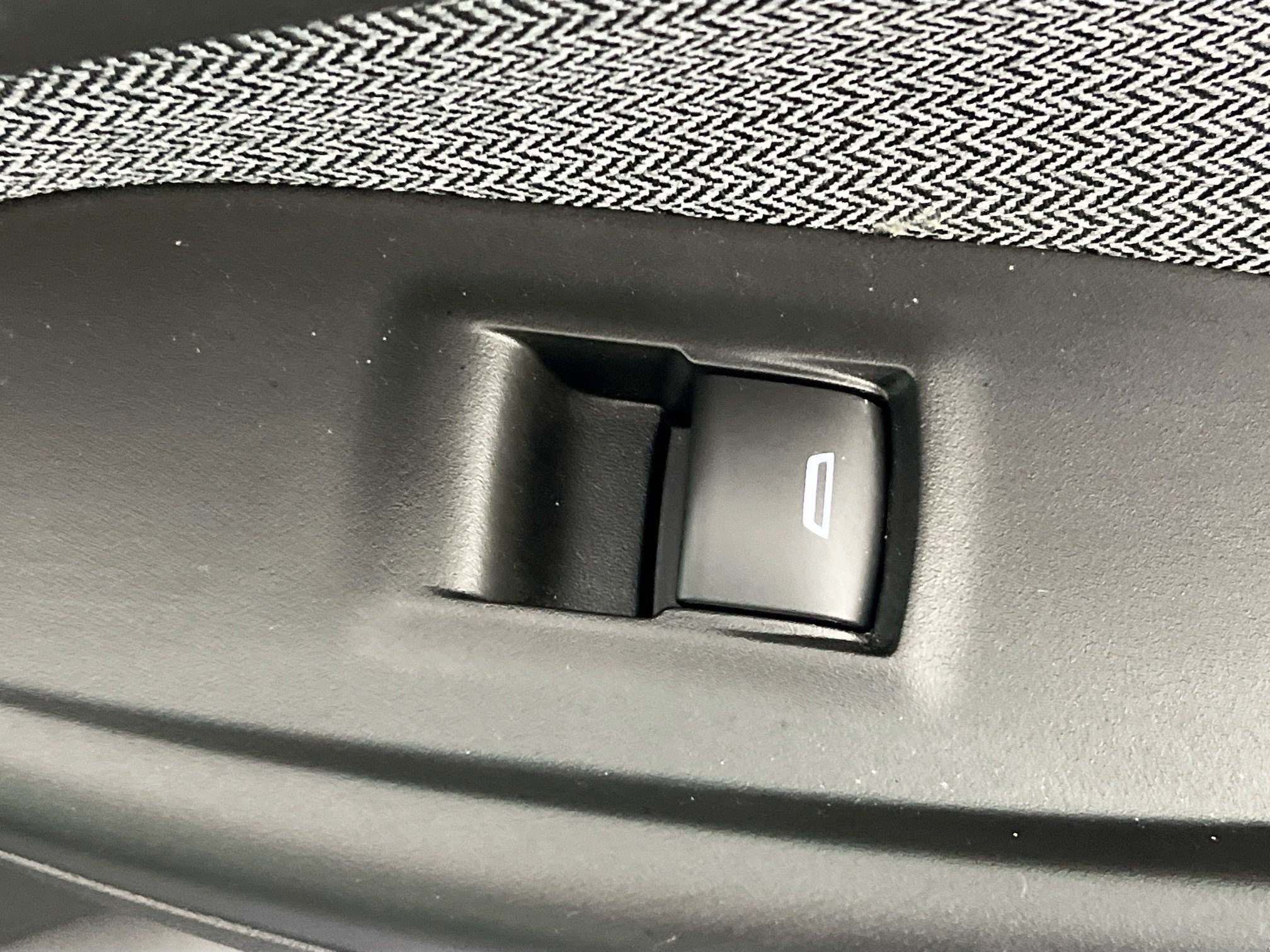 Used 2024 Chevrolet TrailBlazer LT FWD image 29