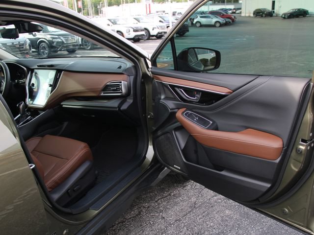 Used 2025 Subaru Outback Touring XT AWD/4WD image 33
