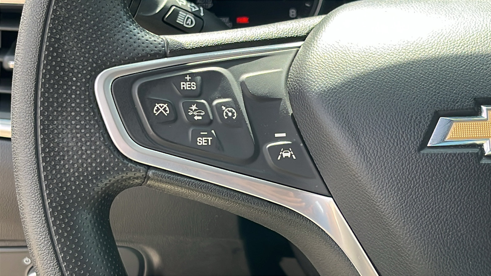 Used 2022 Chevrolet Equinox LS w/ LS Convenience Package AWD/4WD image 16