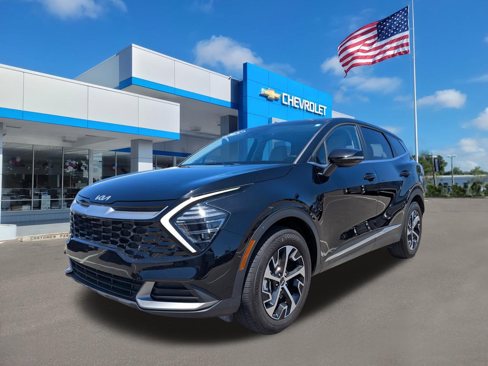 Used 2025 Kia Sportage EX FWD image 8