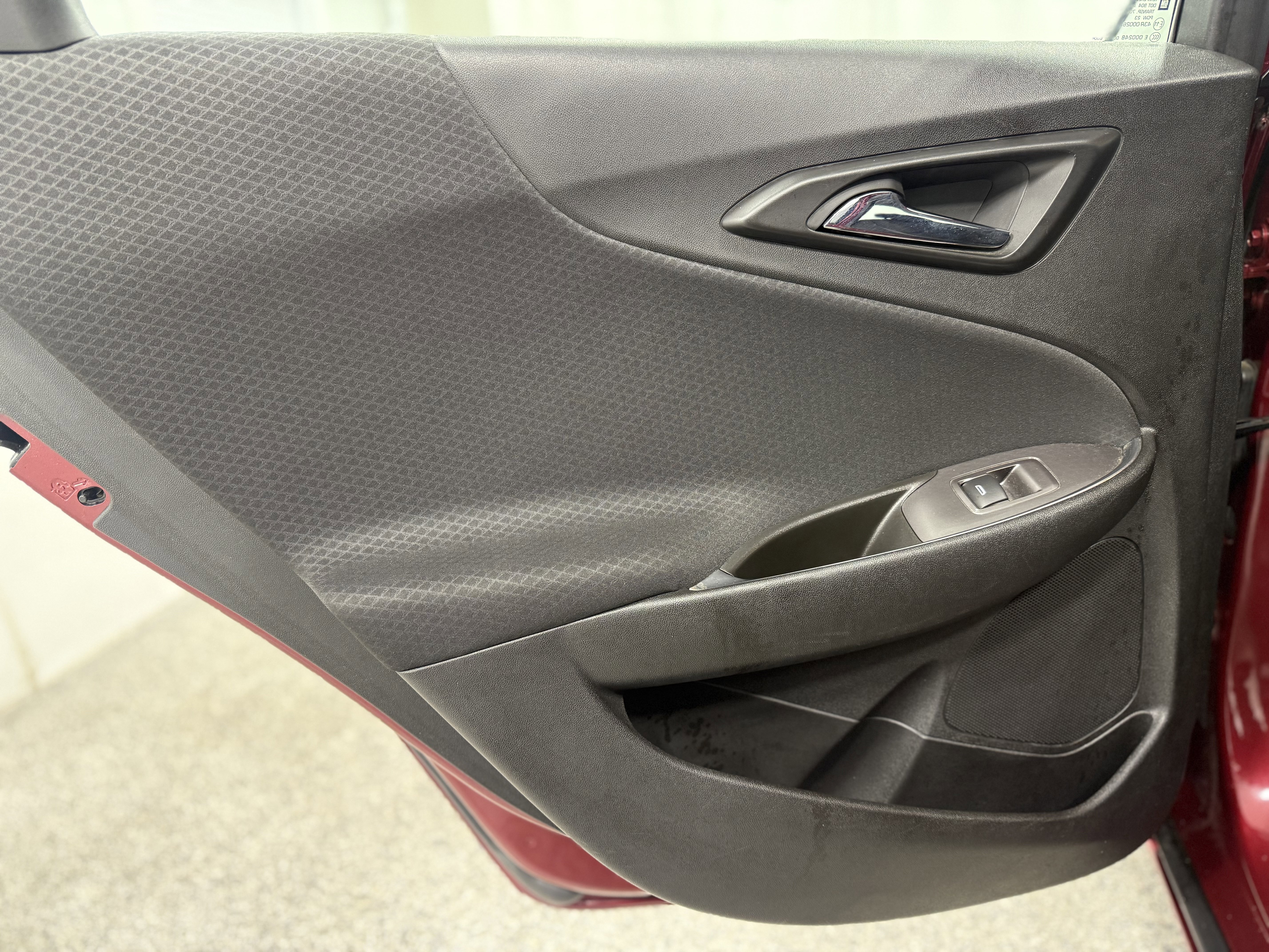 Used 2017 Chevrolet Malibu LT image 22