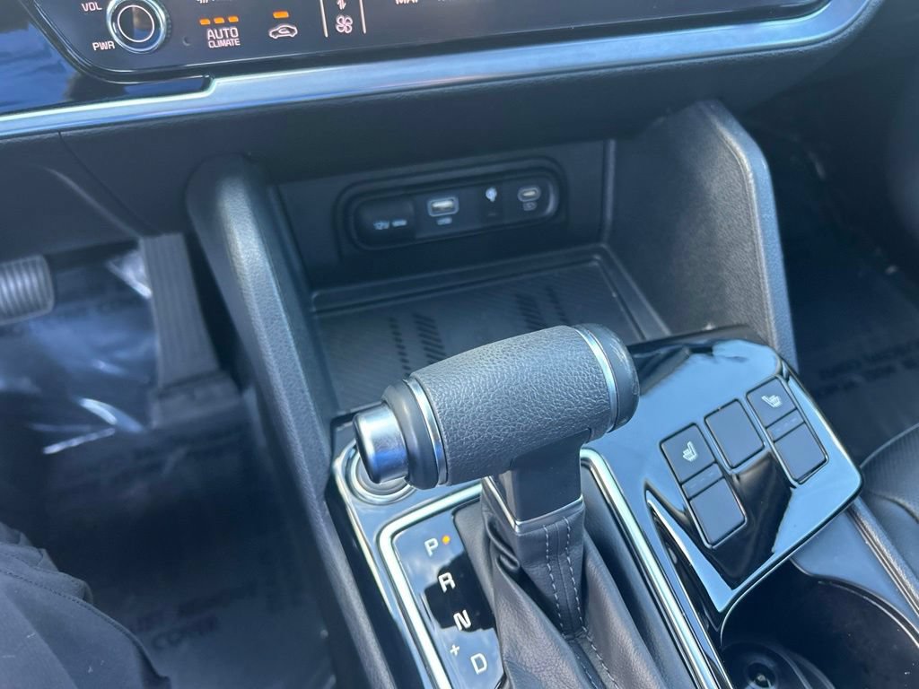 Used 2025 Kia Sportage EX FWD image 14