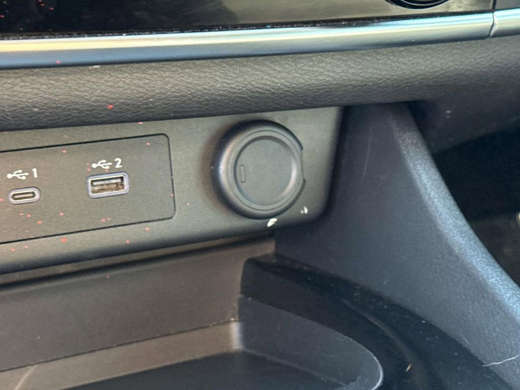 Used 2023 Nissan Rogue S image 26