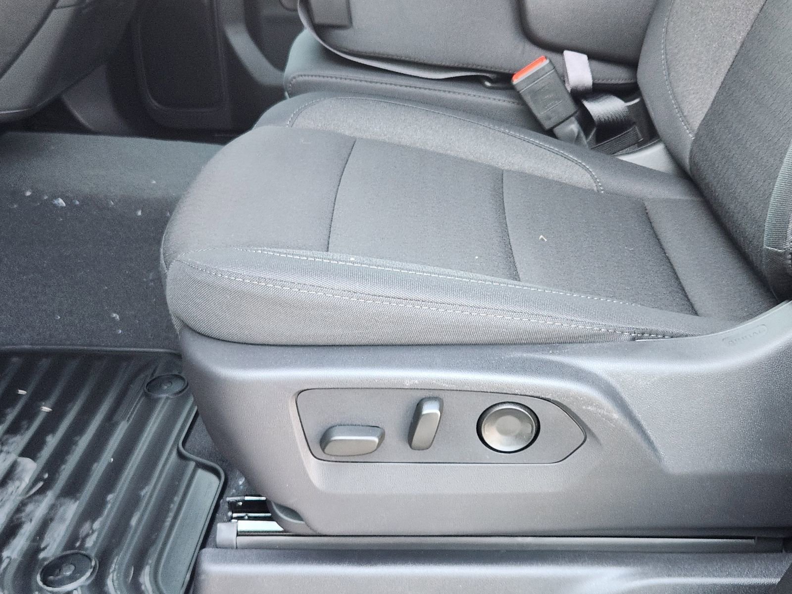 New 2026 Chevrolet Silverado 2500 Custom w/ Custom Value Package image 21