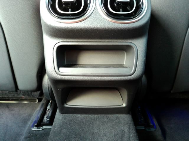 Used 2024 Mercedes-Benz GLC 300 w/ Driver Assistance Package image 30