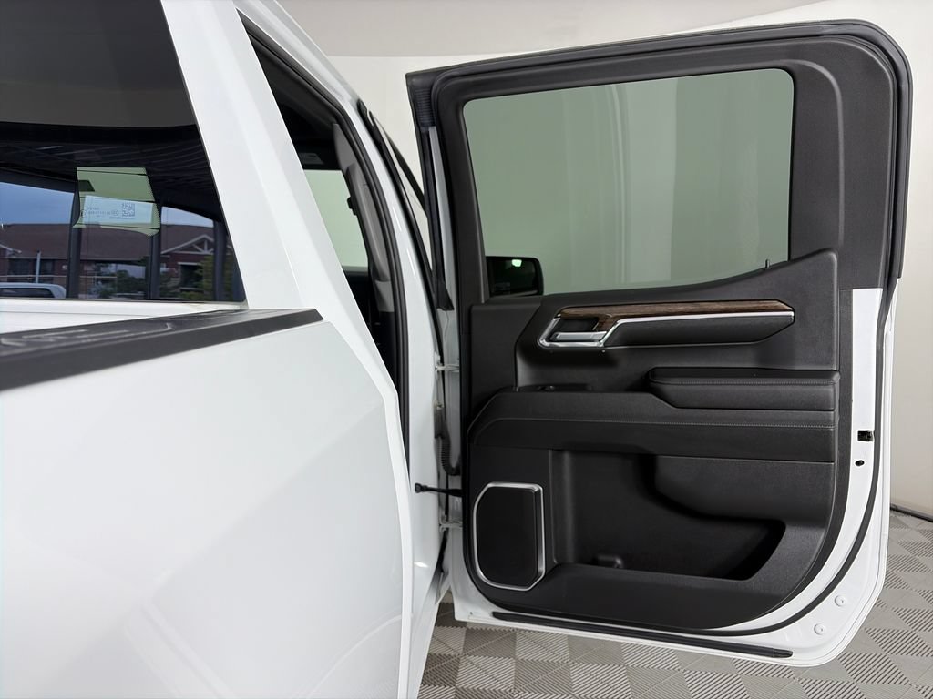 Used 2024 GMC Sierra 1500 Elevation w/ X31 Off-Road Package AWD/4WD image 27