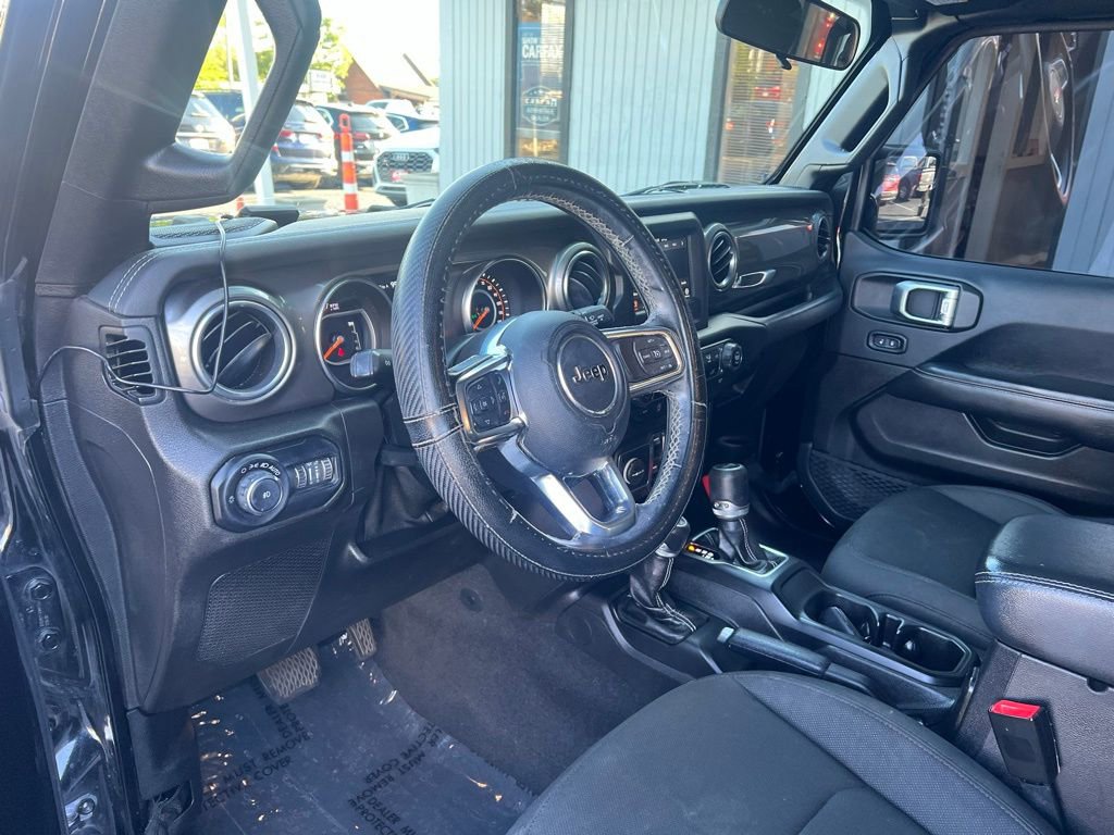 Used 2019 Jeep Wrangler Unlimited Sahara image 10