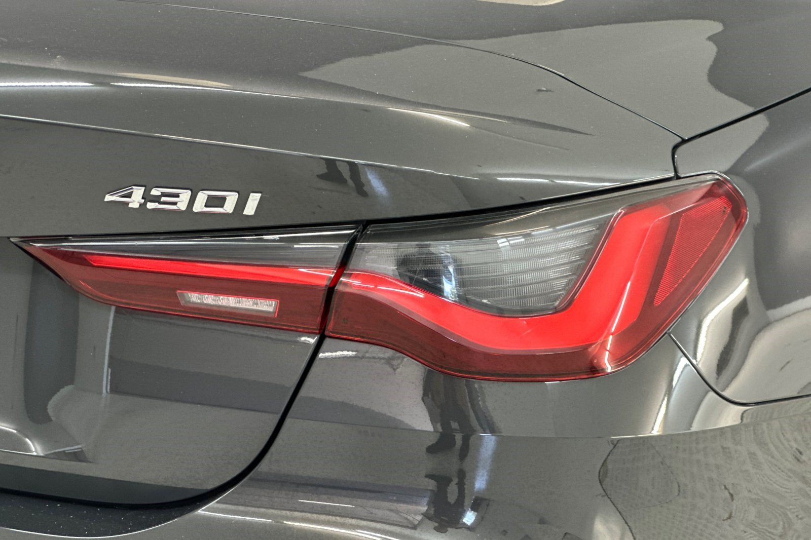 Used 2023 BMW 430i Convertible w/ Premium Package RWD image 28