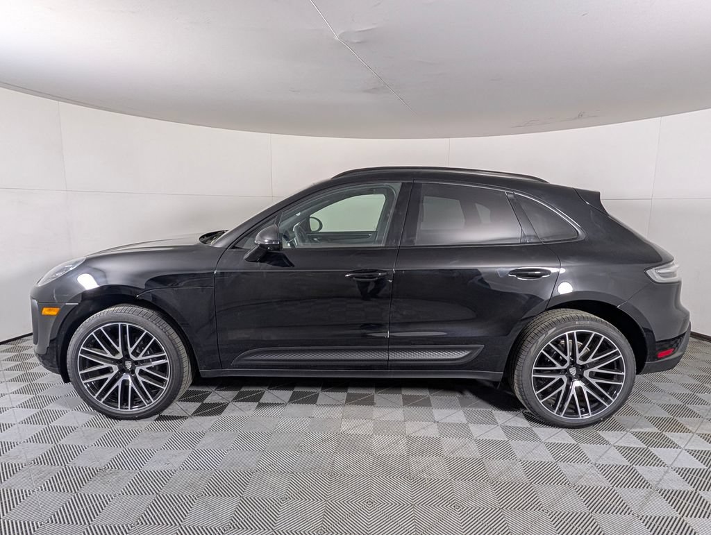 New 2026 Porsche Macan AWD/4WD image 2