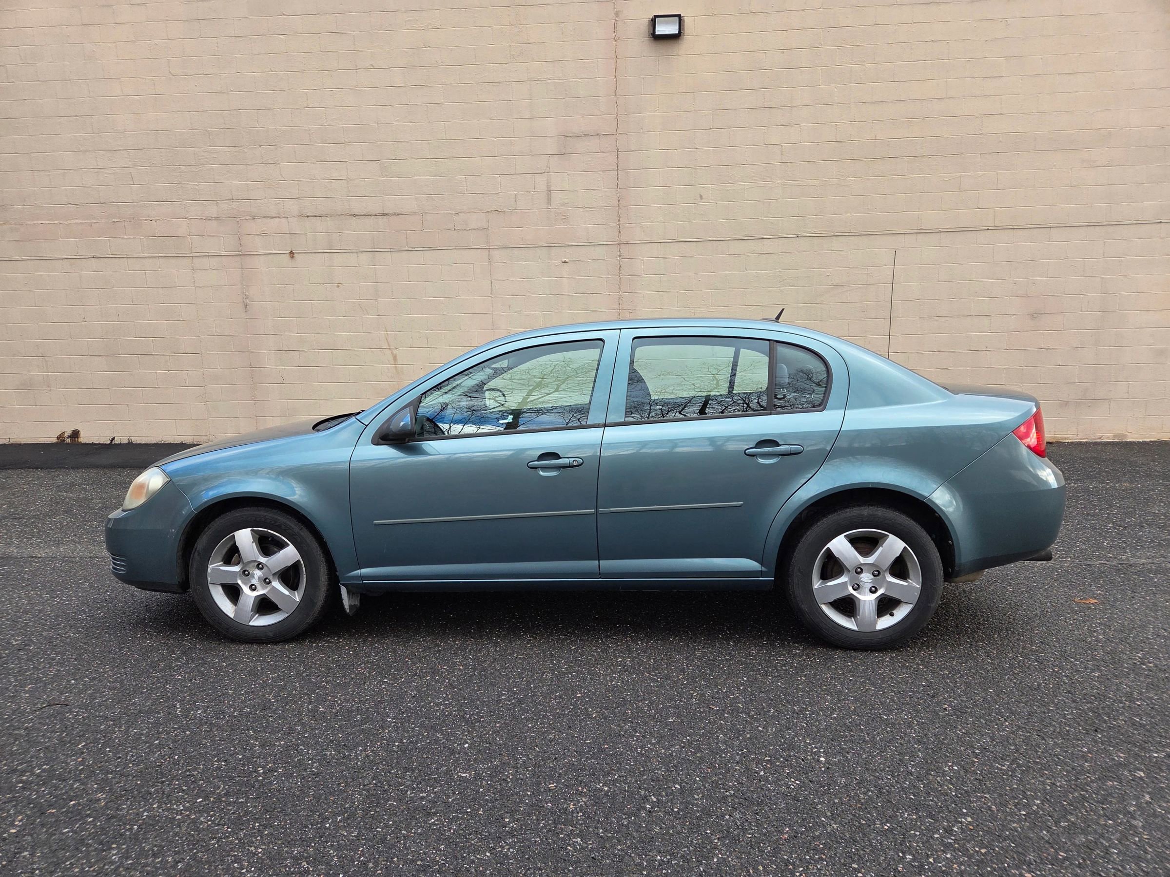 Used 2010 Chevrolet Cobalt LT w/ My Link Package image 5
