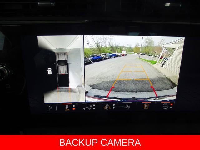 Used 2024 GMC Sierra 2500 AT4 w/ AT4 Premium Plus Package AWD/4WD image 17