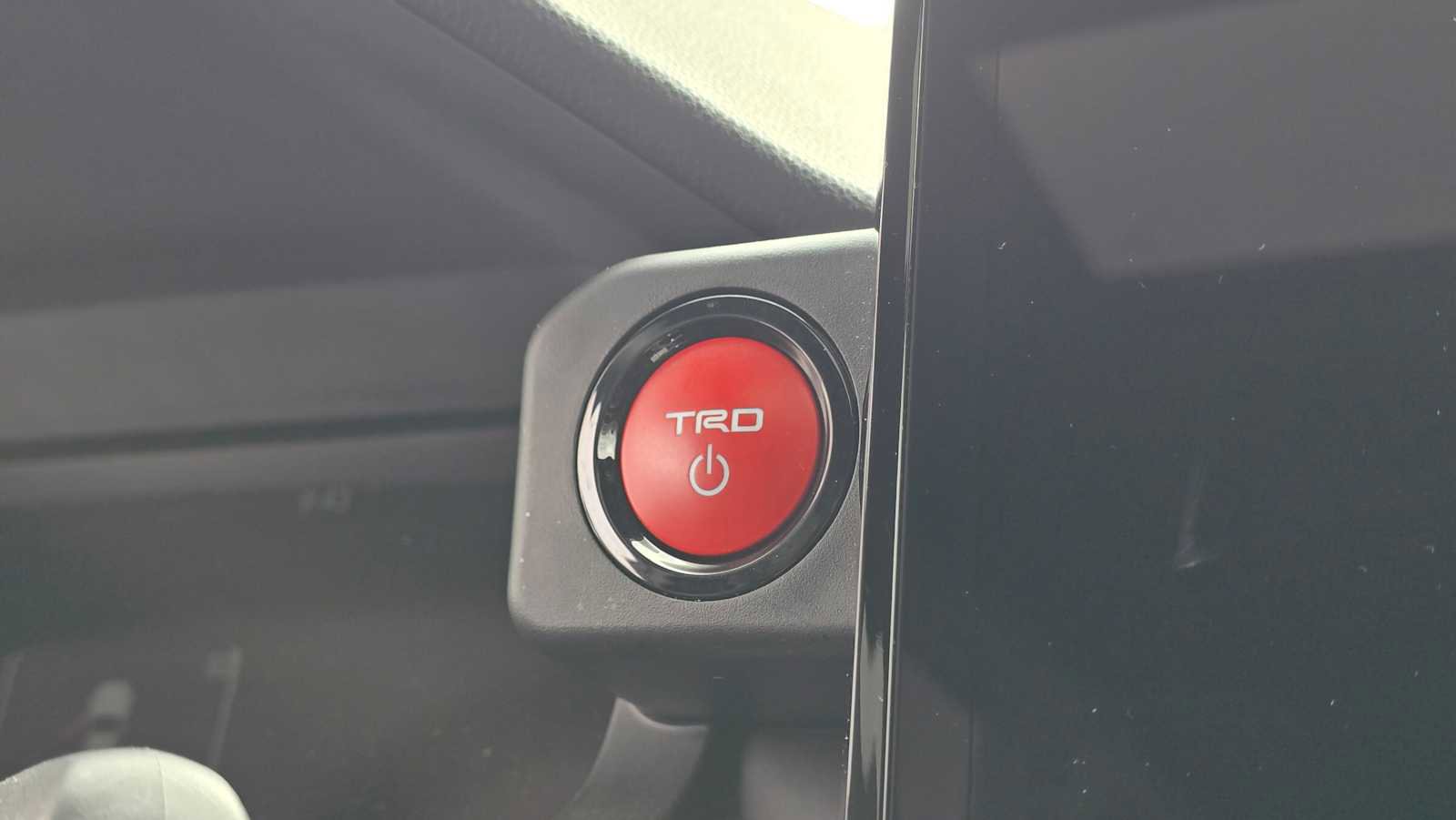 Used 2025 Toyota Tacoma TRD Off-Road w/ TRD Off Road Premium Package AWD/4WD image 37