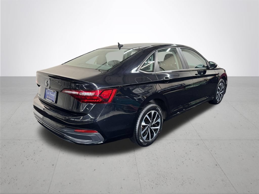 Used 2024 Volkswagen Jetta S FWD image 7