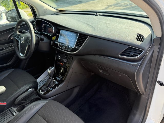 Certified 2020 Buick Encore Preferred FWD image 17