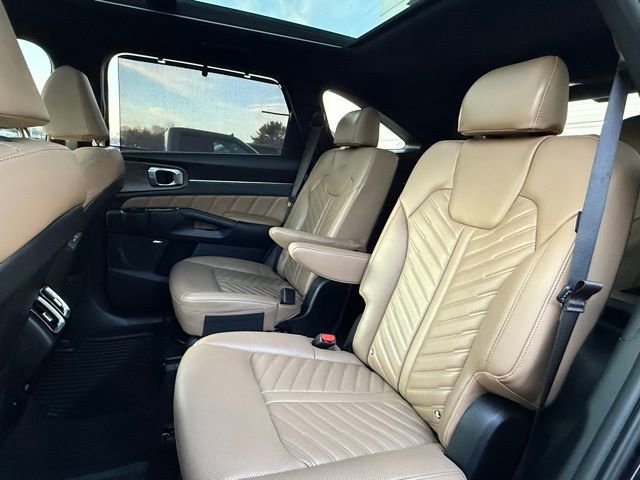 Used 2025 Kia Sorento SX Prestige w/ Olive Brown Leather Package image 22