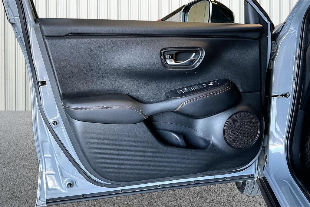 Used 2025 Honda HR-V Sport image 16