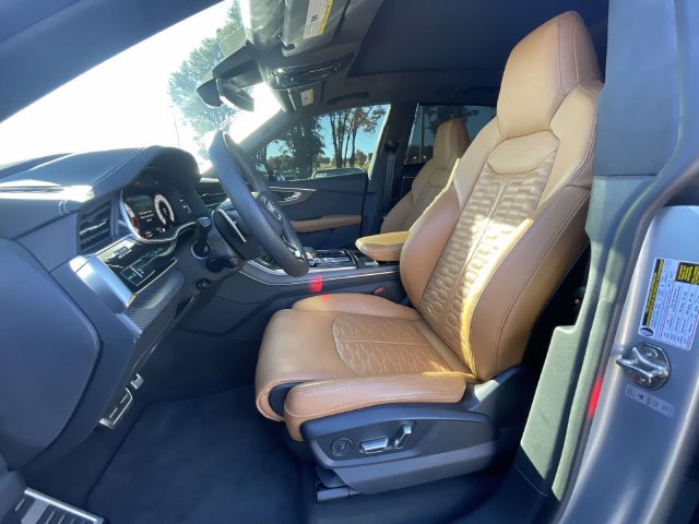 Certified 2025 Audi RS Q8 performance AWD/4WD image 17