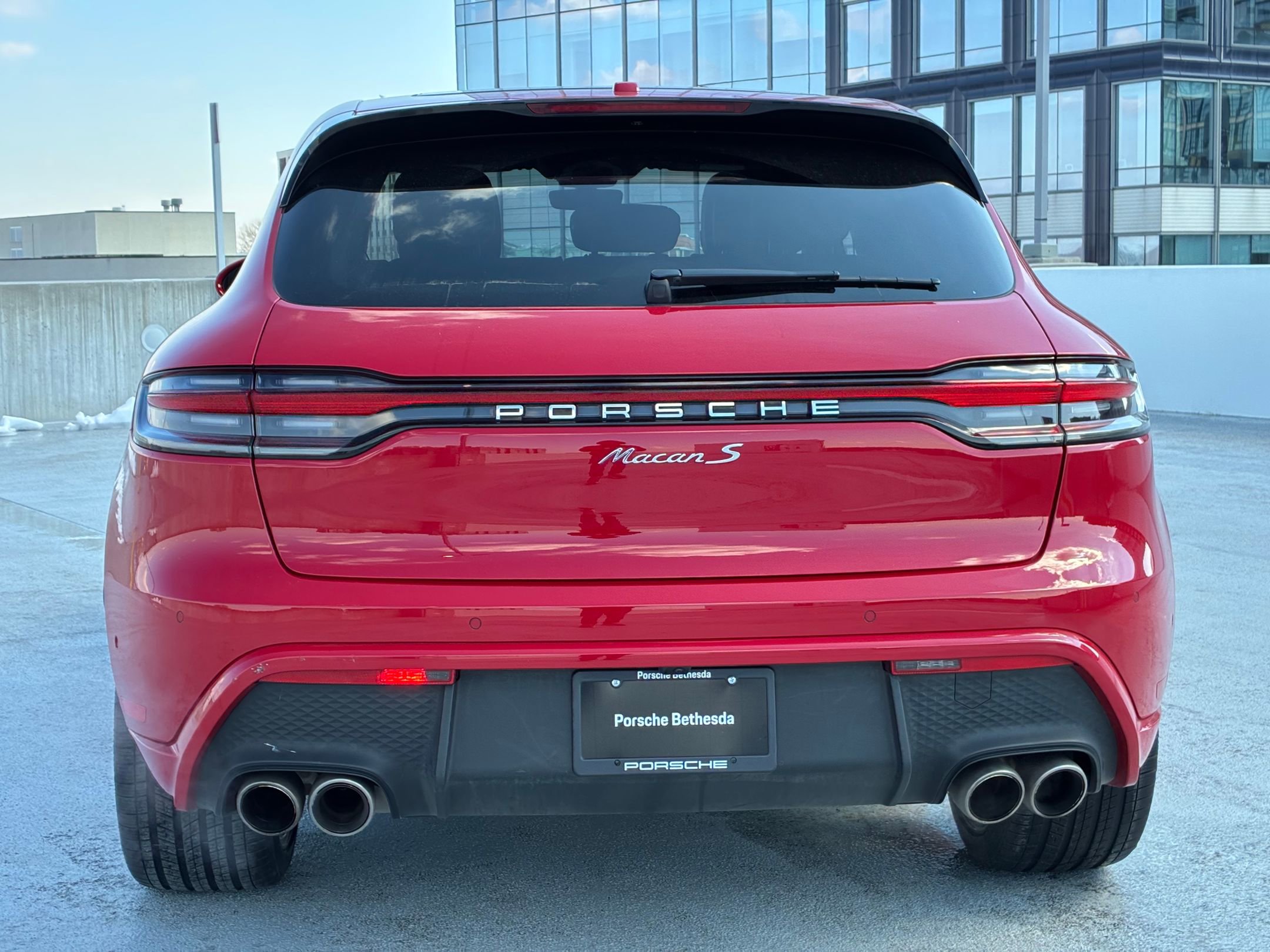Certified 2023 Porsche Macan S image 10
