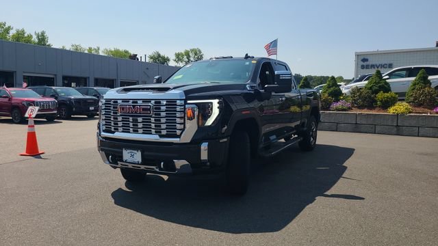 New 2026 GMC Sierra 2500 Denali w/ Denali Reserve Package AWD/4WD image 3