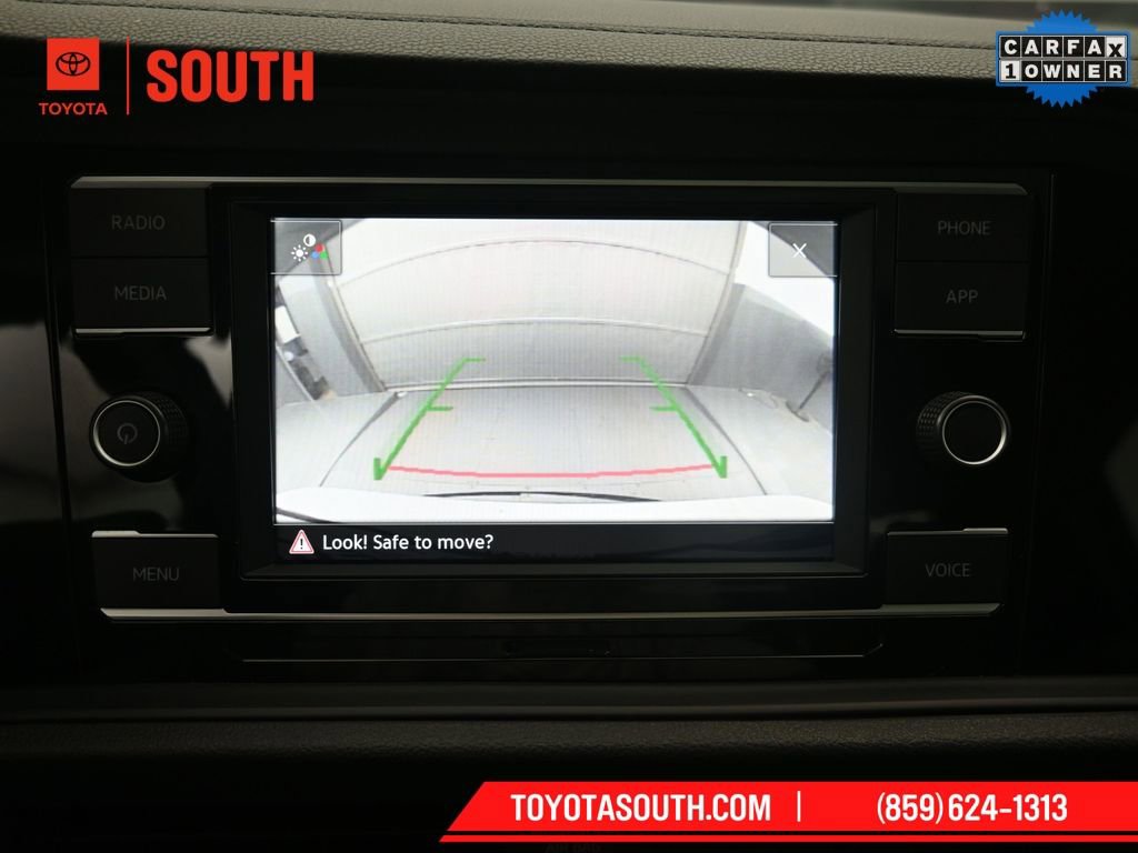 Used 2024 Volkswagen Jetta SE image 18