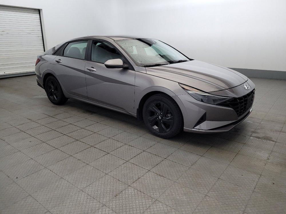Used 2023 Hyundai Elantra Blue FWD image 11