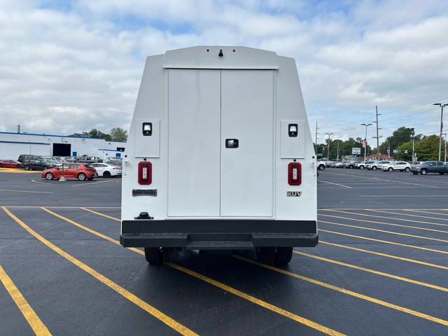 New 2024 Chevrolet Low Cab Forward RWD image 5